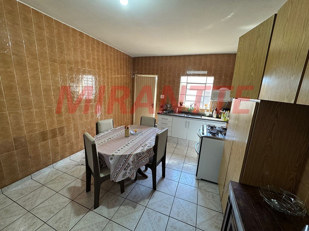 Comercial de 258m² com 3 quartos em Imirim