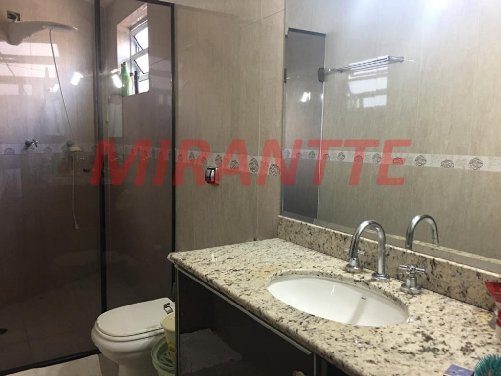 Sobrado de 272m² com 3 quartos em Limão