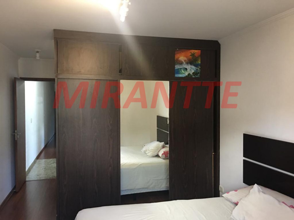 Sobrado de 272m² com 3 quartos em Limão