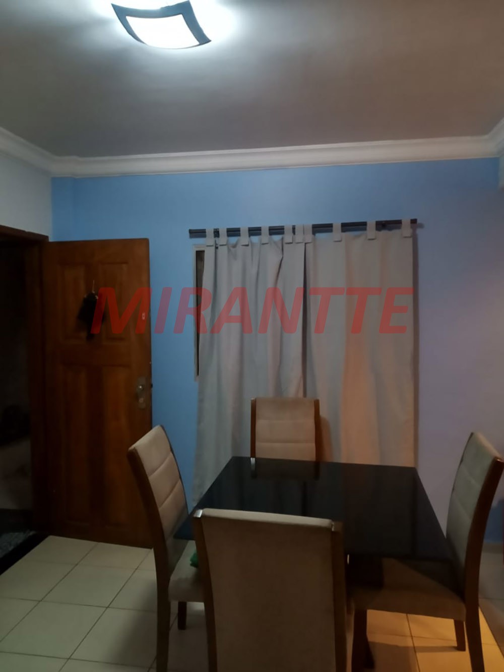 Sobrado de 219m² com 3 quartos em Cachoeirinha