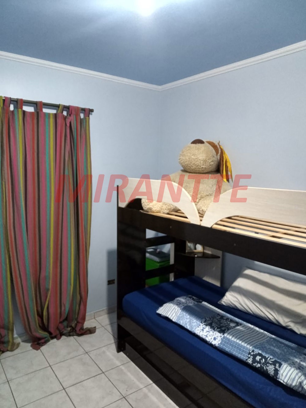 Sobrado de 219m² com 3 quartos em Cachoeirinha