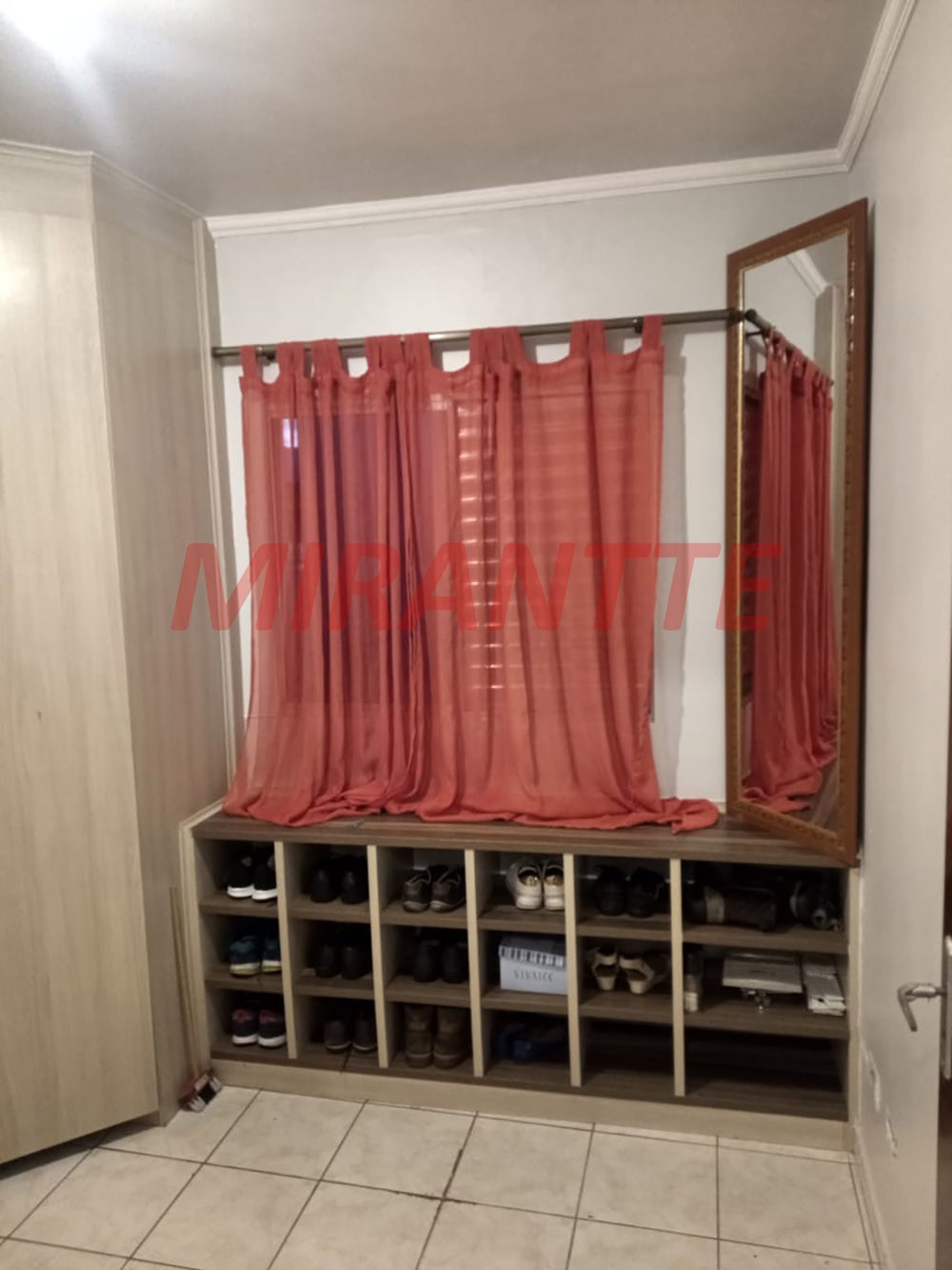 Sobrado de 219m² com 3 quartos em Cachoeirinha