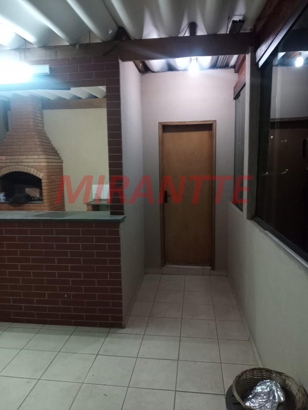 Sobrado de 219m² com 3 quartos em Cachoeirinha
