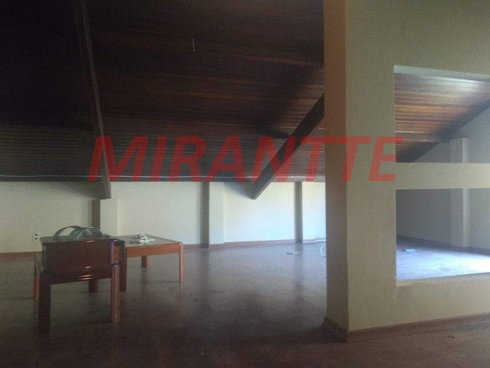 Sobrado de 500m² com 3 quartos em Centro