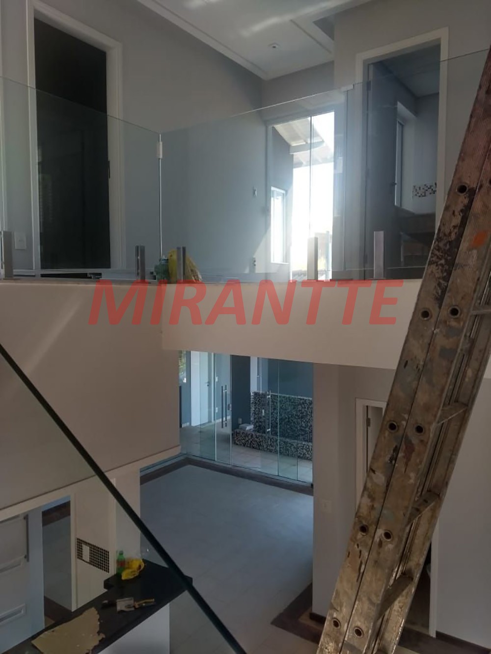 Sobrado de 500m² com 3 quartos em Centro