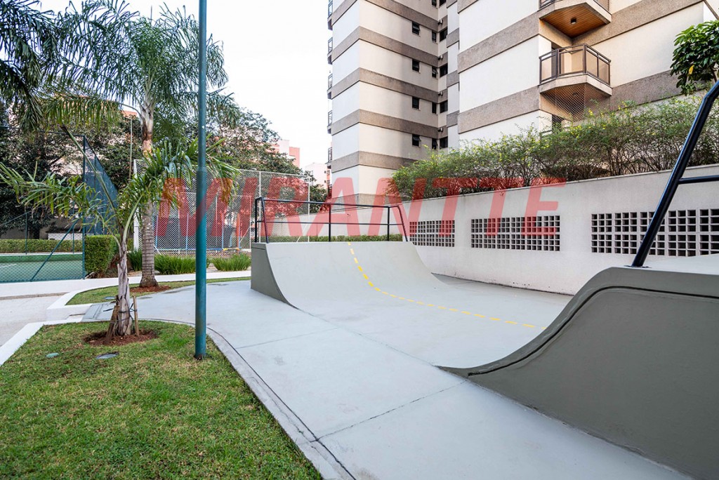Cobertura duplex de 270m² com 4 quartos em Chácara Flora