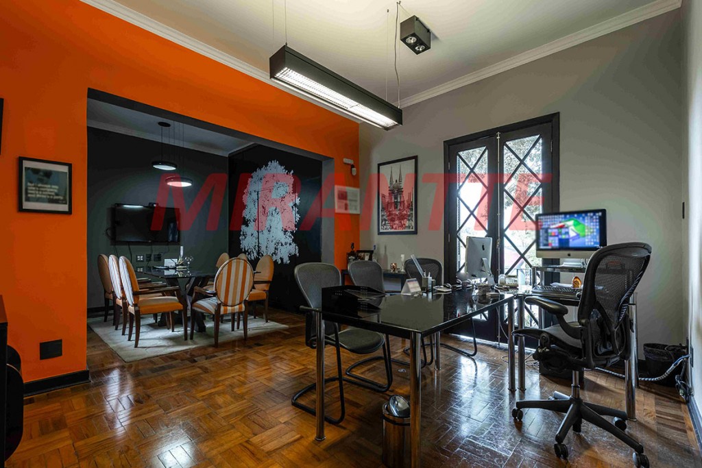 Sobrado de 434m² com 5 quartos em Vila Nova Conceição