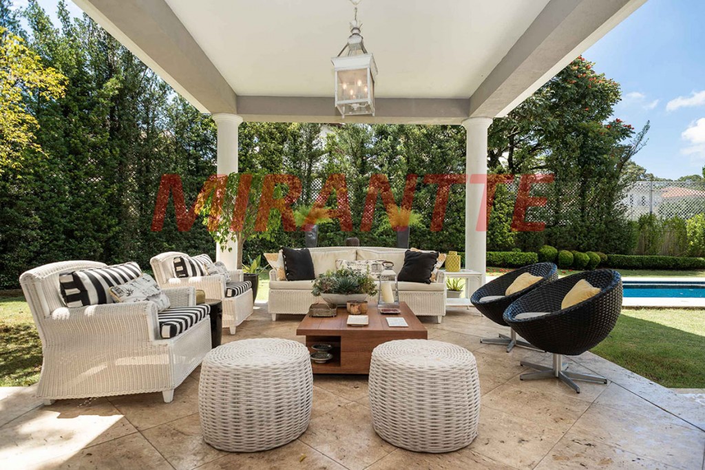 Sobrado de 545m² com 4 quartos em Jardim Guedala
