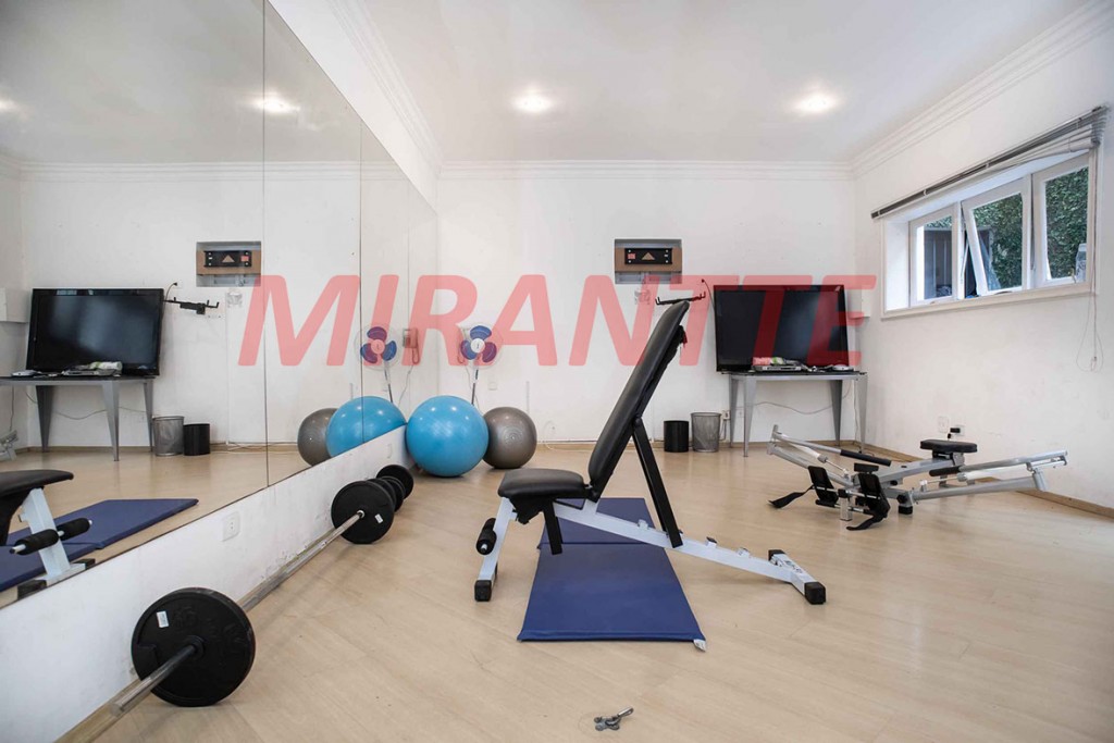 Sobrado de 545m² com 4 quartos em Jardim Guedala