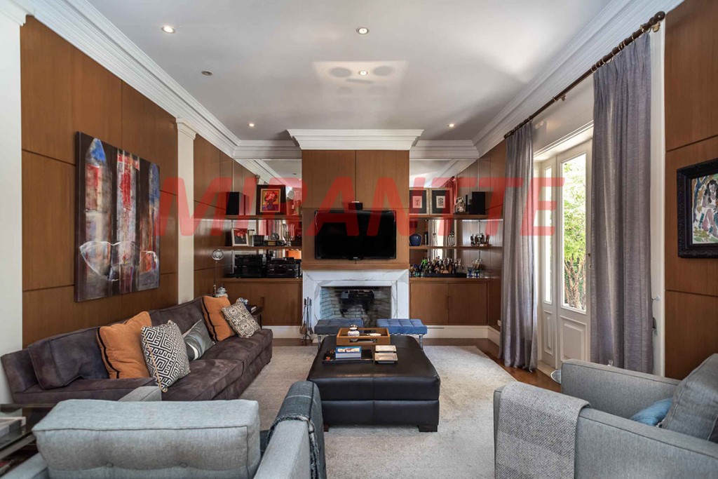 Sobrado de 545m² com 4 quartos em Jardim Guedala