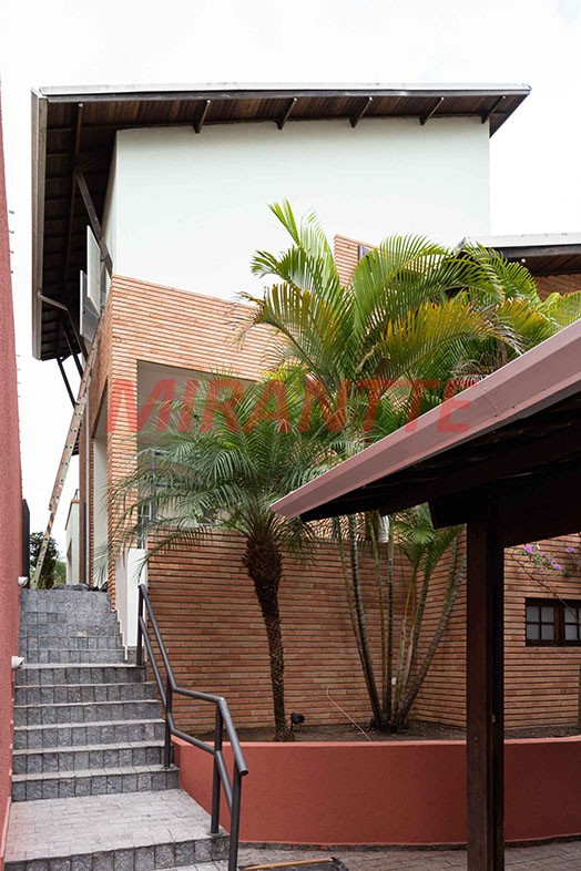 Sobrado de 259m² com 3 quartos em Morumbi