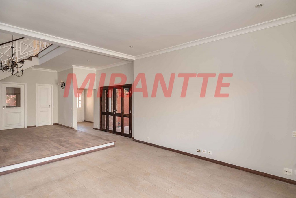 Sobrado de 259m² com 3 quartos em Morumbi