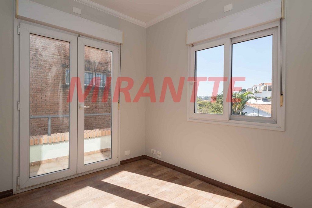 Sobrado de 259m² com 3 quartos em Morumbi