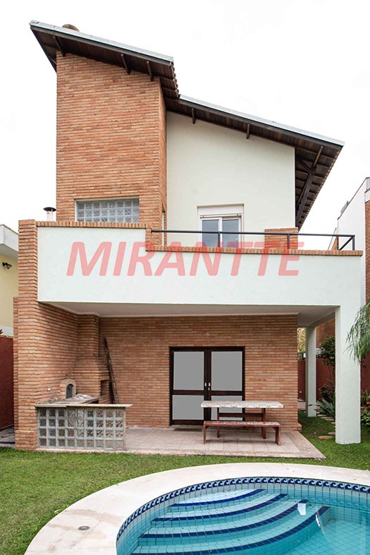 Sobrado de 259m² com 3 quartos em Morumbi