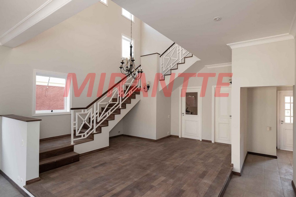 Sobrado de 259m² com 3 quartos em Morumbi