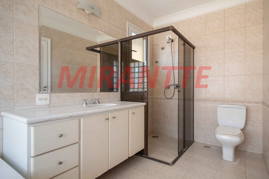 Sobrado de 259m² com 3 quartos em Morumbi