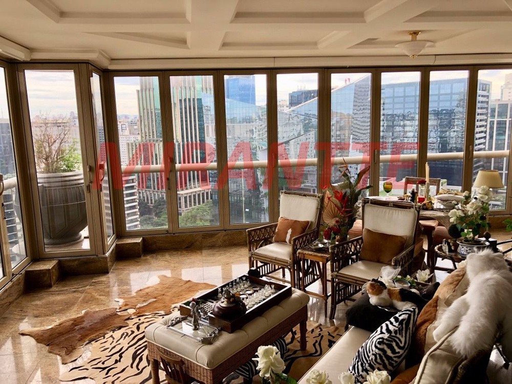 Apartamento de 337m² com 3 quartos em Itaim Bibi