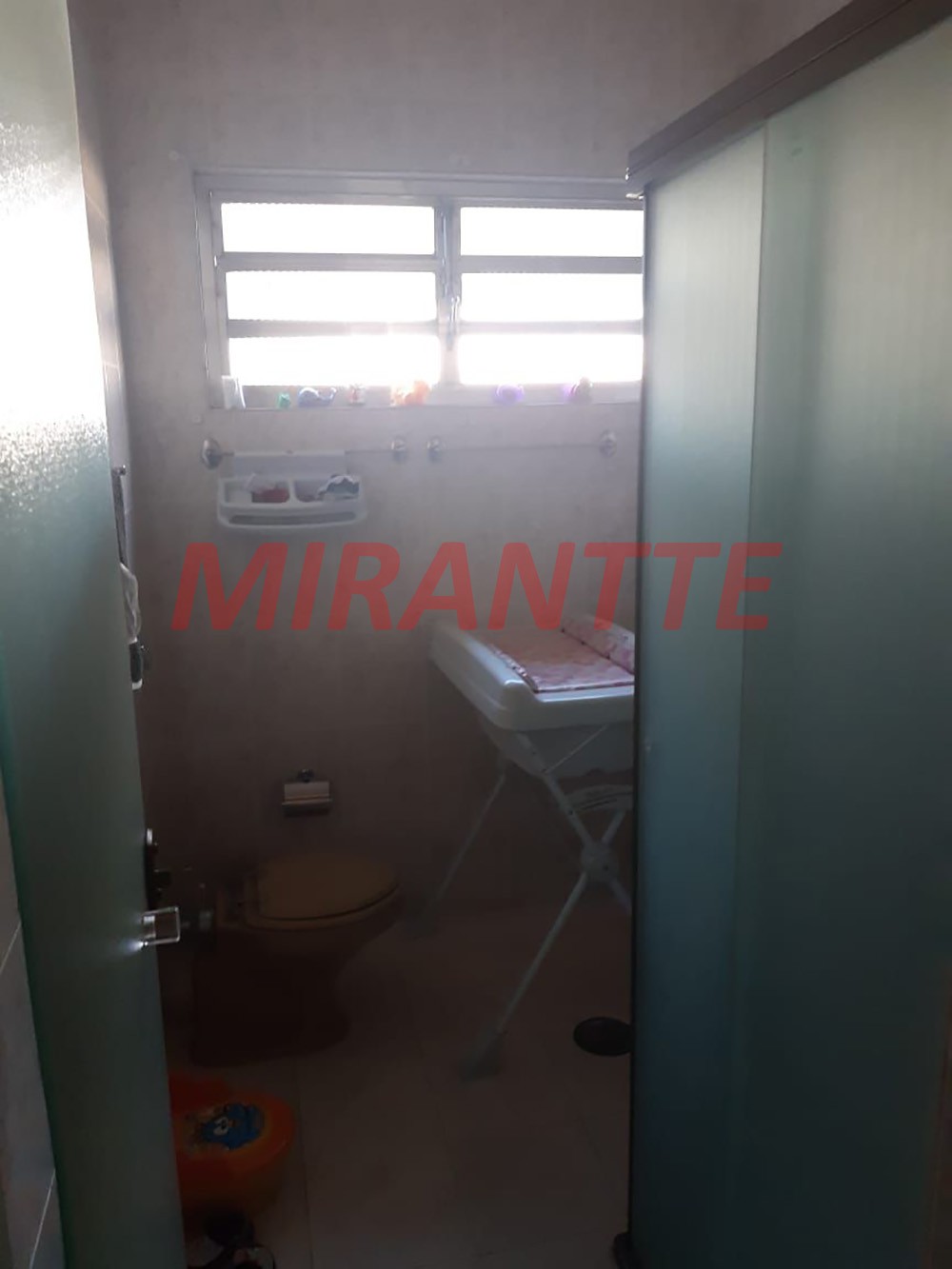 Sobrado de 216m² com 4 quartos em Imirim
