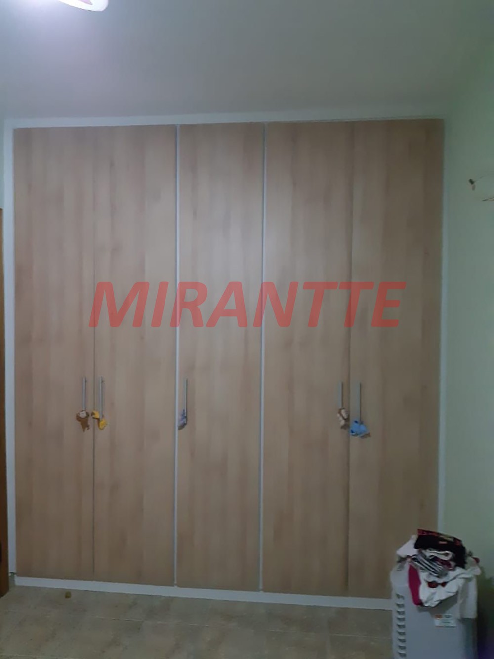 Sobrado de 216m² com 4 quartos em Imirim