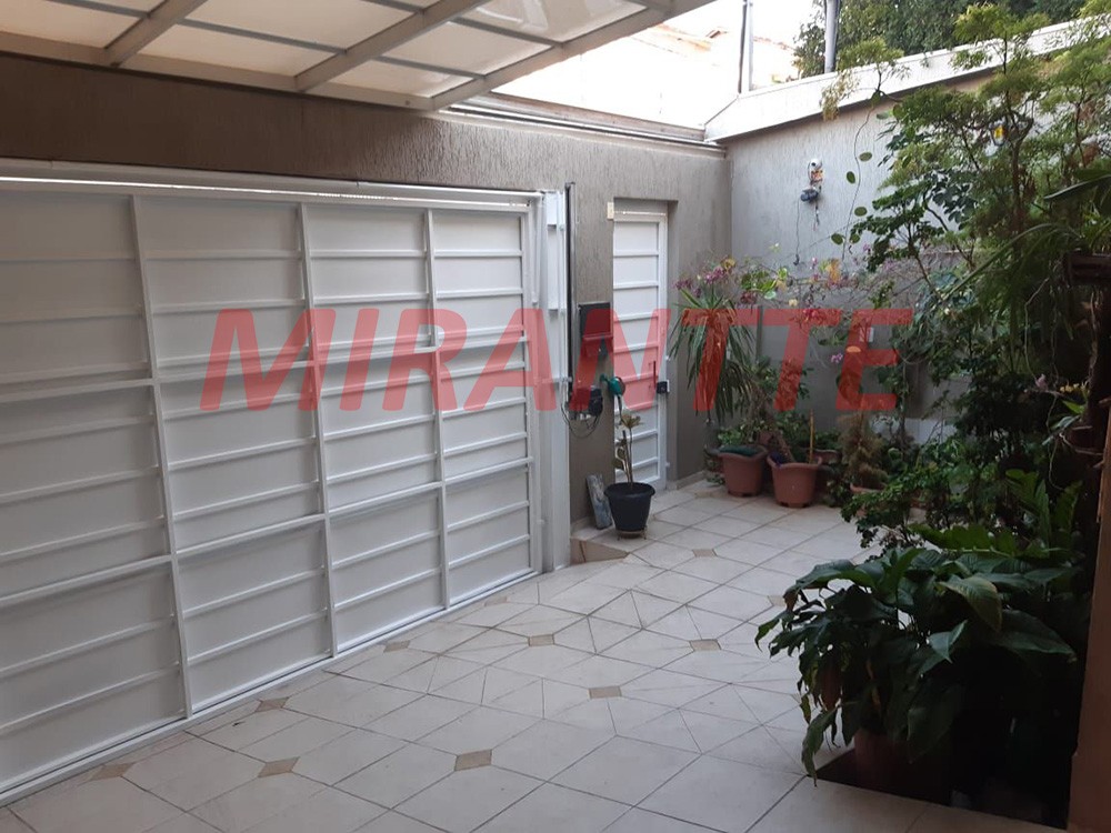 Sobrado de 216m² com 4 quartos em Imirim