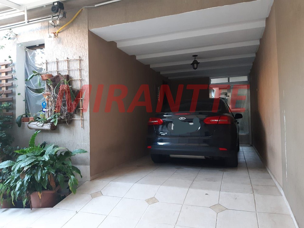 Sobrado de 216m² com 4 quartos em Imirim