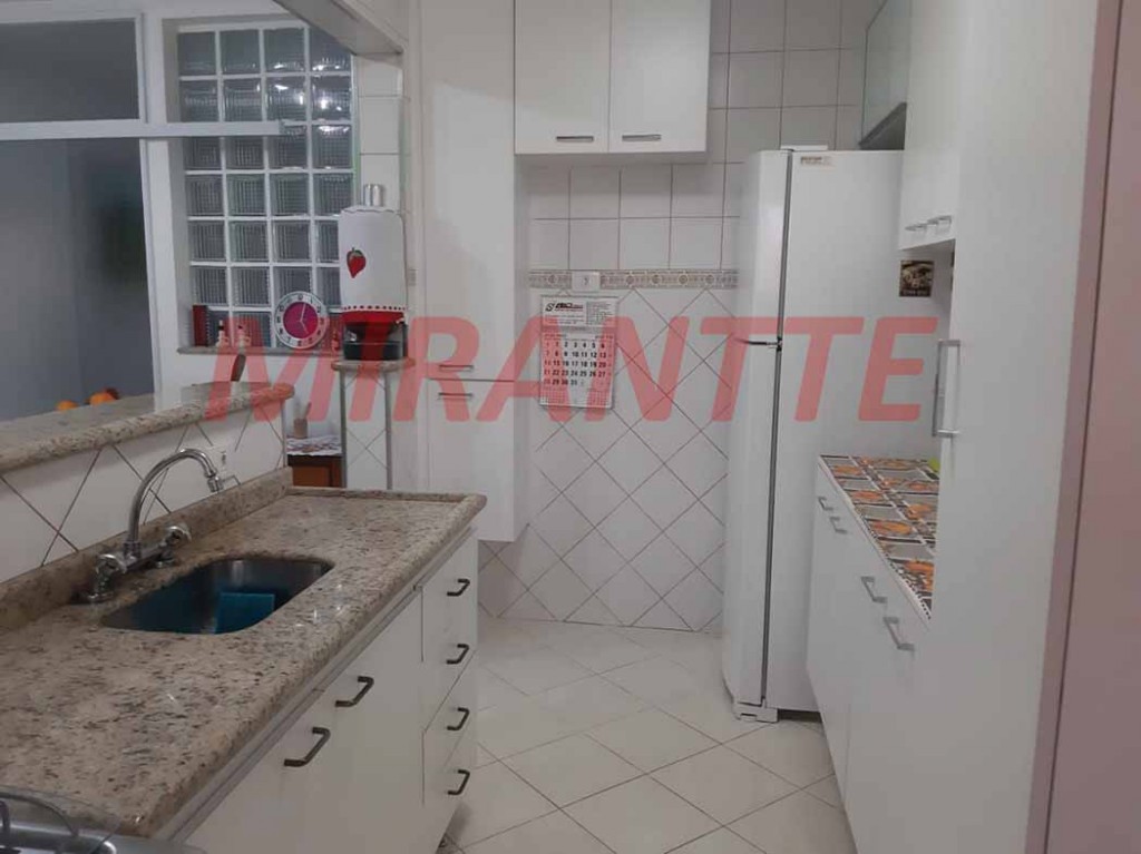 Sobrado de 128m² com 3 quartos em Santa Teresinha