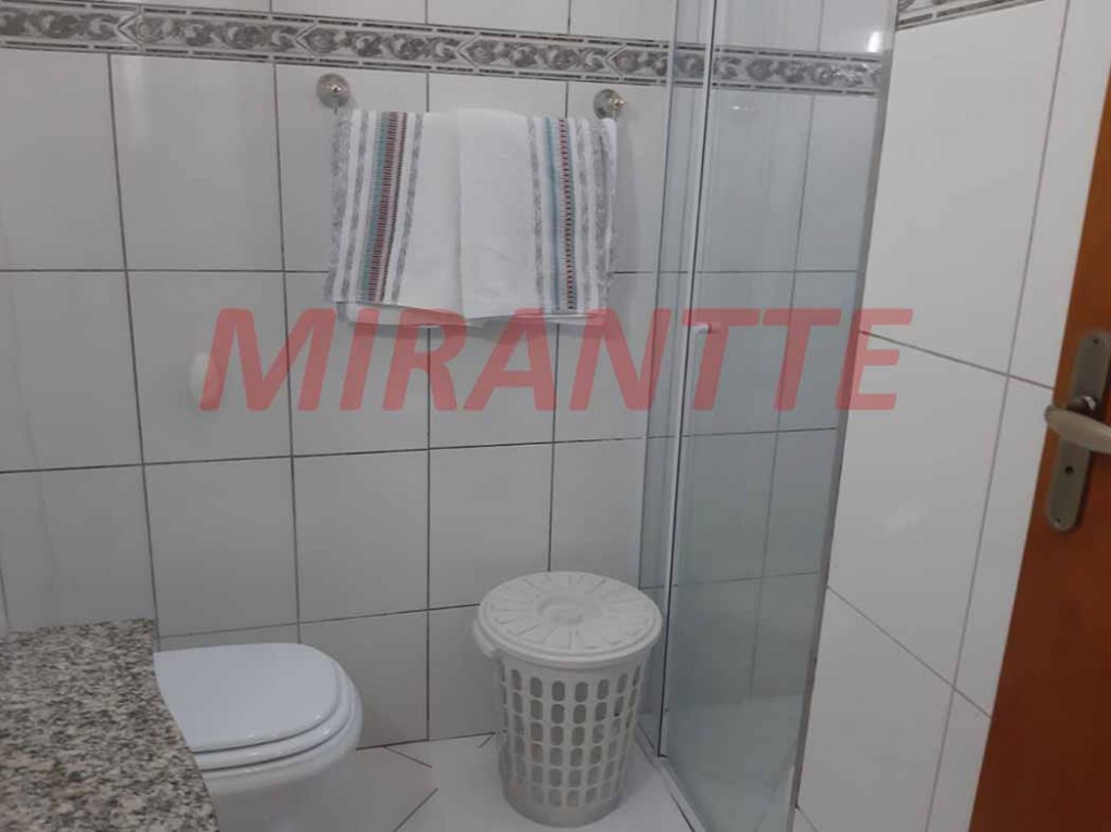 Sobrado de 128m² com 3 quartos em Santa Teresinha
