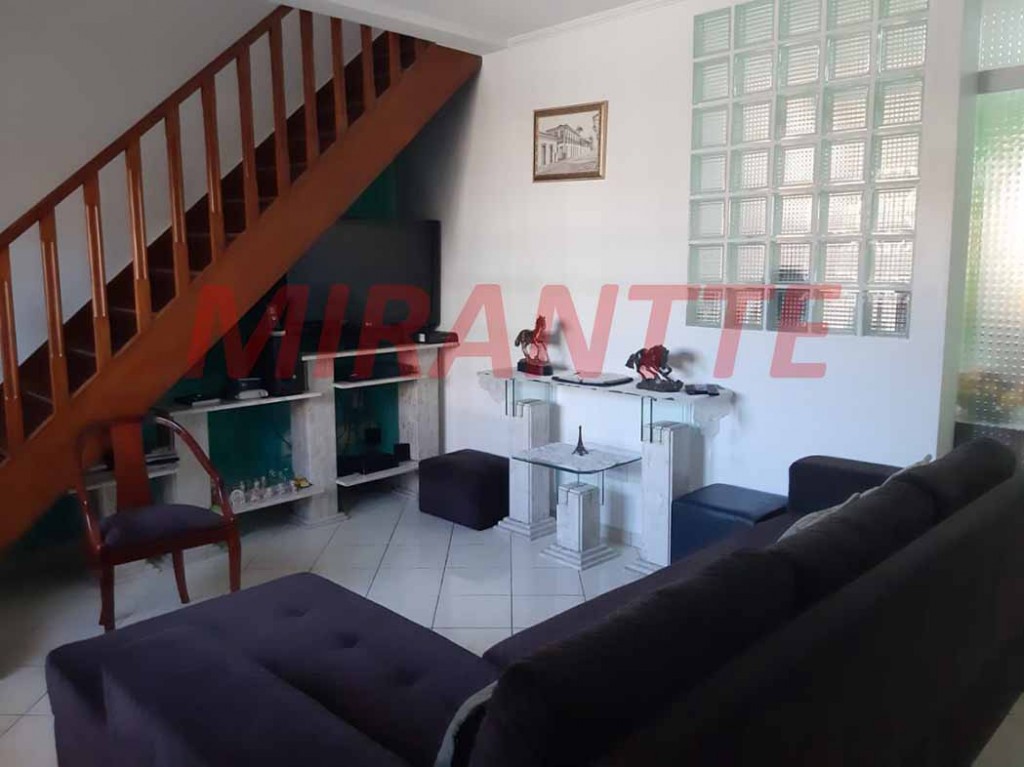 Sobrado de 128m² com 3 quartos em Santa Teresinha