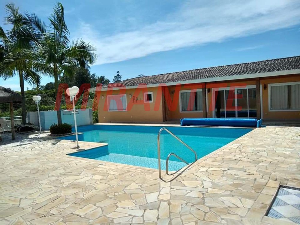 Sobrado de 800m² com 5 quartos em Jardim Colonial