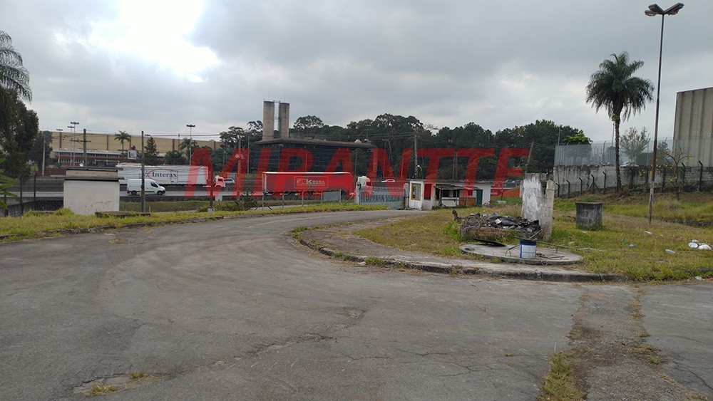 Galpao de 5071m² em Jardim Cumbica