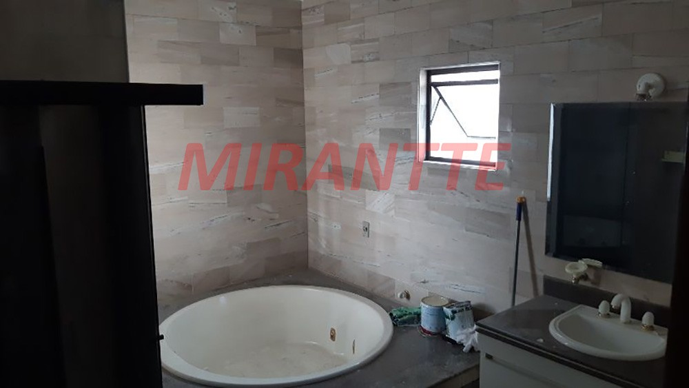 Sobrado de 350m² com 6 quartos em Imirim