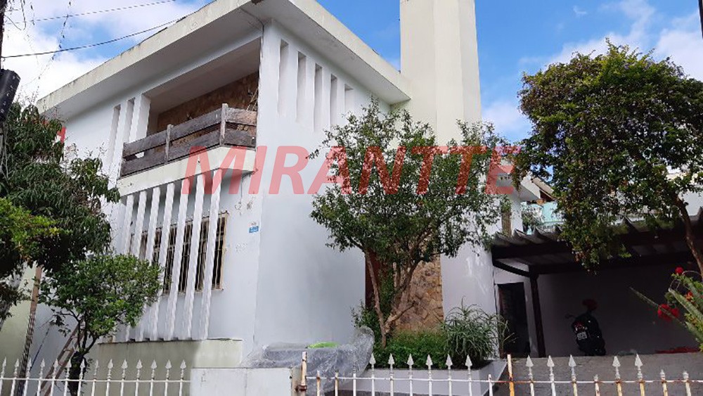 Sobrado de 350m² com 6 quartos em Imirim