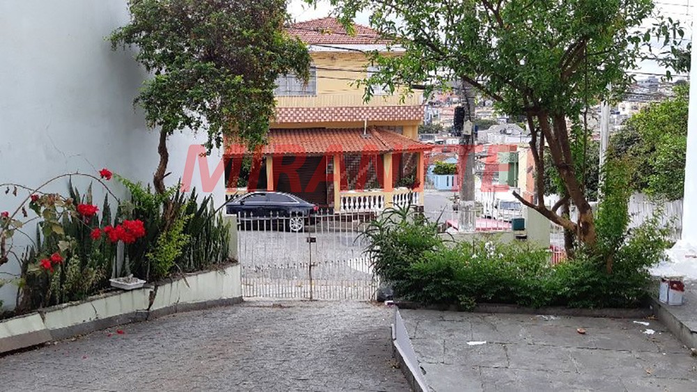 Sobrado de 350m² com 6 quartos em Imirim