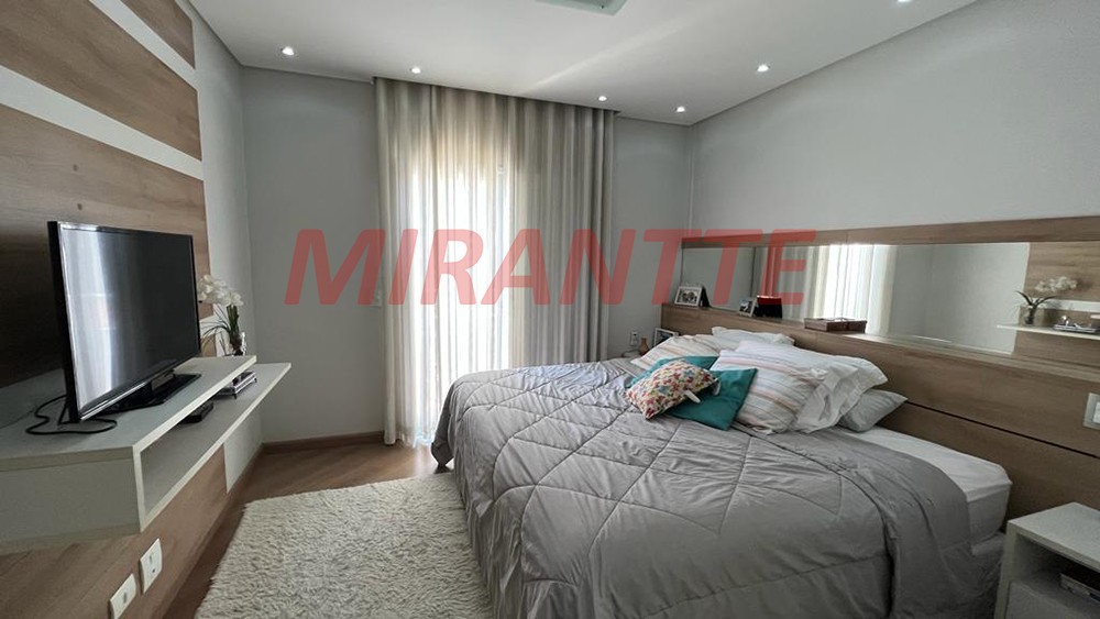 Sobrado de 170m² com 3 quartos em Santana