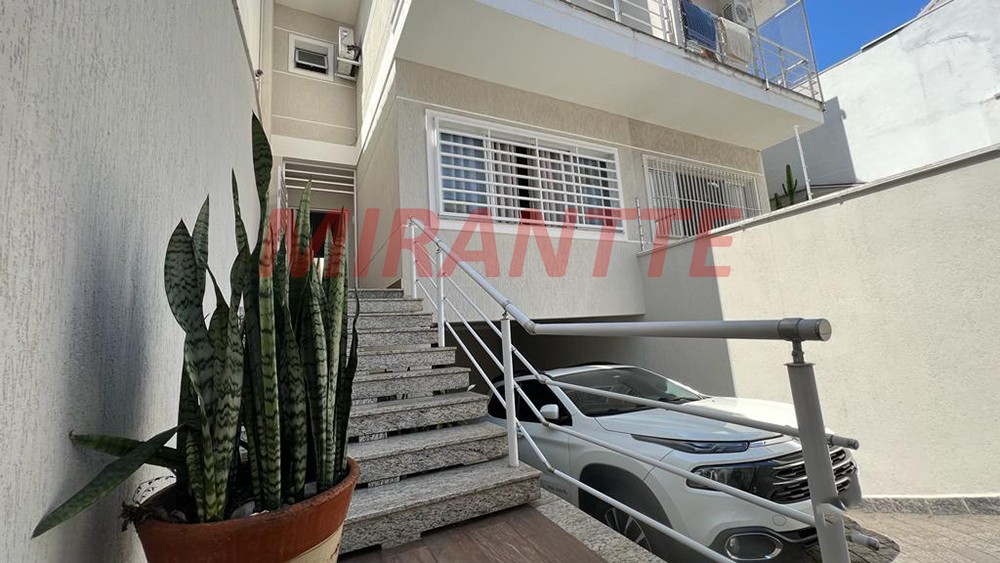 Sobrado de 170m² com 3 quartos em Santana