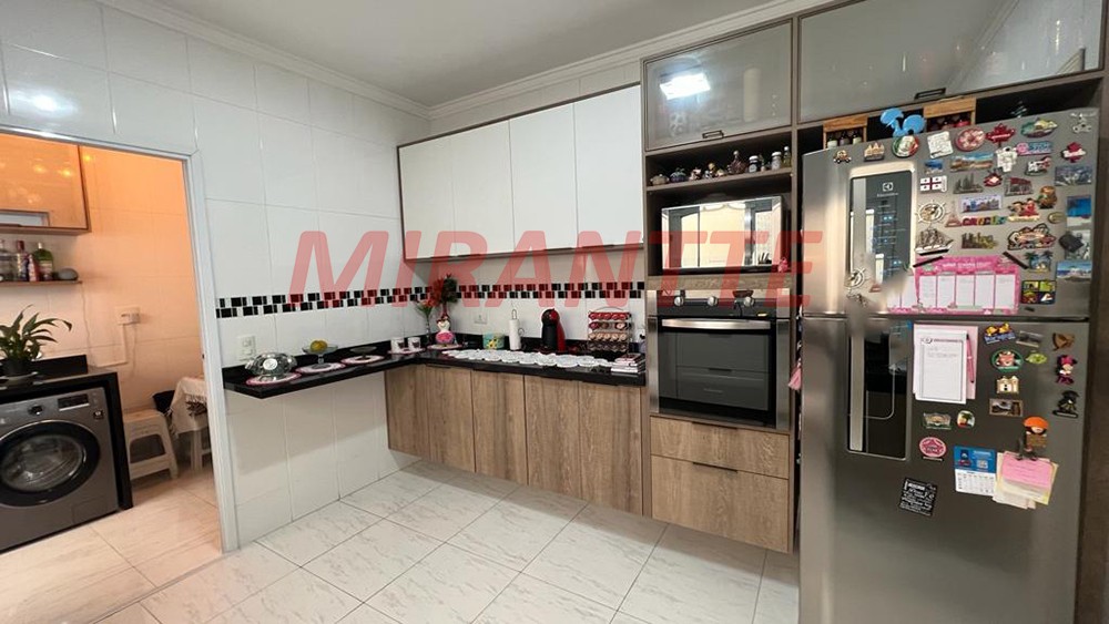 Sobrado de 170m² com 3 quartos em Santana