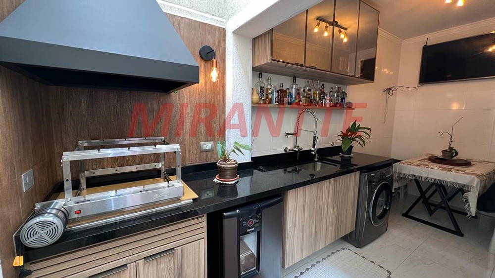 Sobrado de 170m² com 3 quartos em Santana