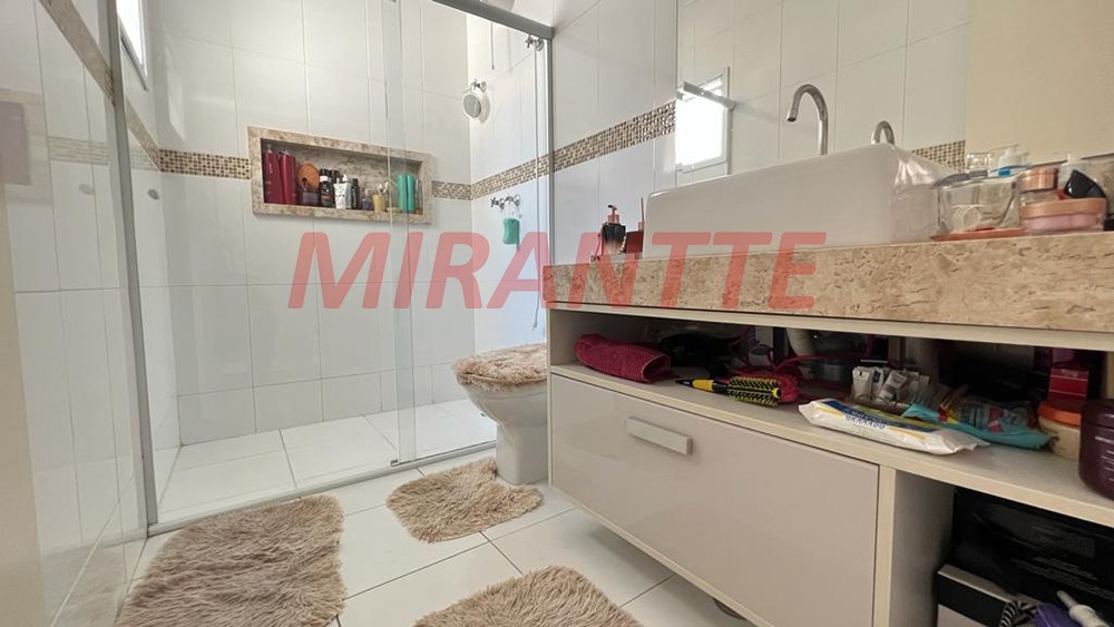 Sobrado de 170m² com 3 quartos em Santana
