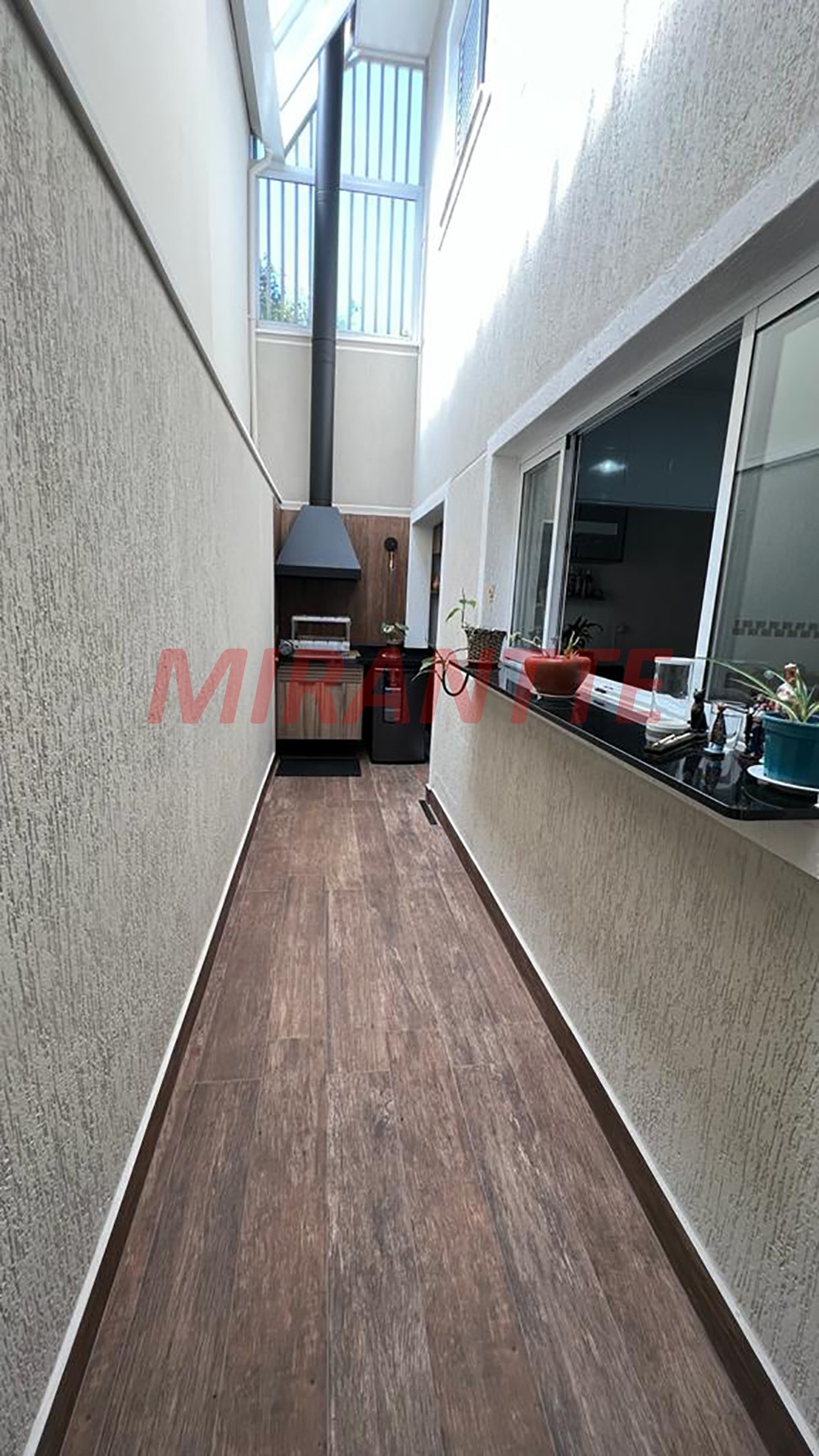 Sobrado de 170m² com 3 quartos em Santana