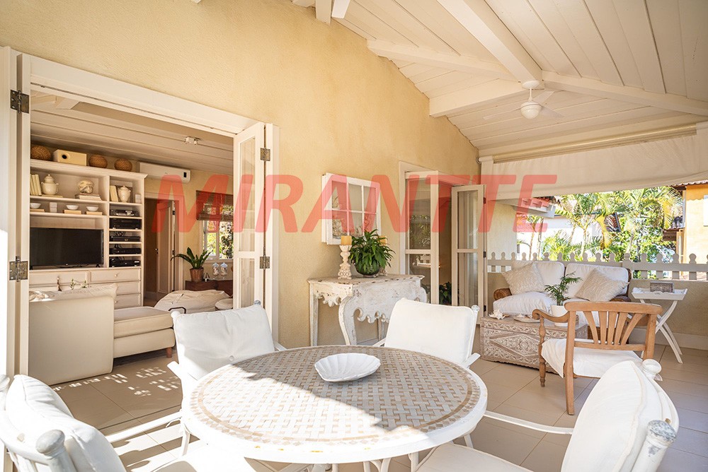Sobrado de 526m² com 7 quartos em Praia Da Baleia