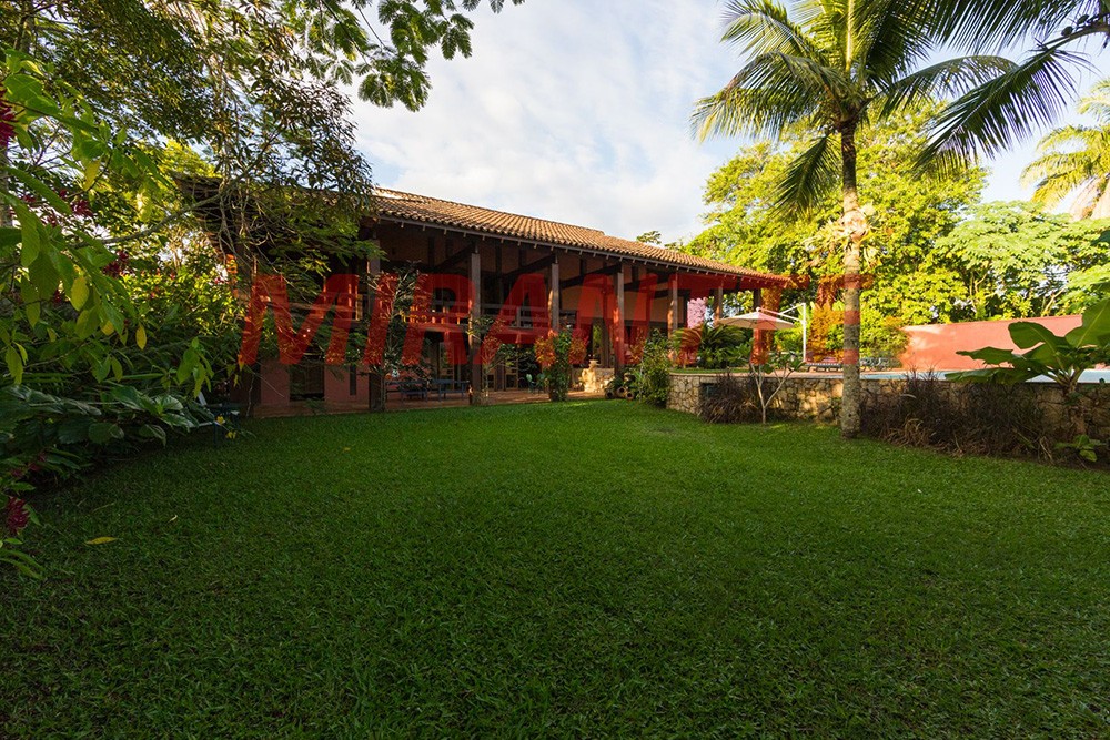 Sobrado de 576m² com 4 quartos em Praia de Pernambuco