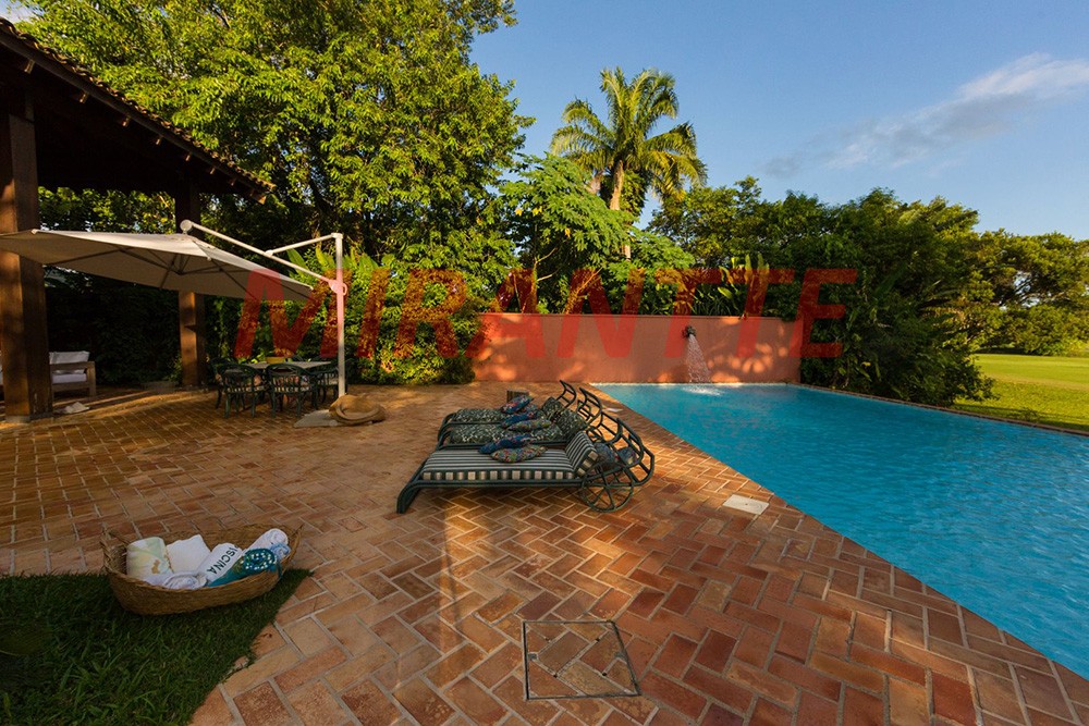Sobrado de 576m² com 4 quartos em Praia de Pernambuco