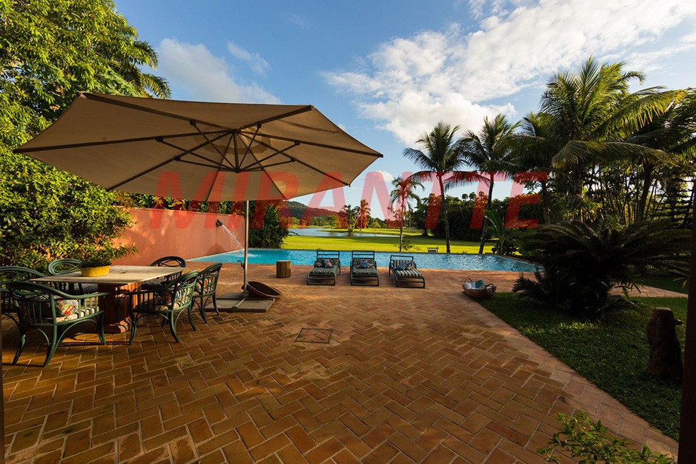 Sobrado de 576m² com 4 quartos em Praia de Pernambuco