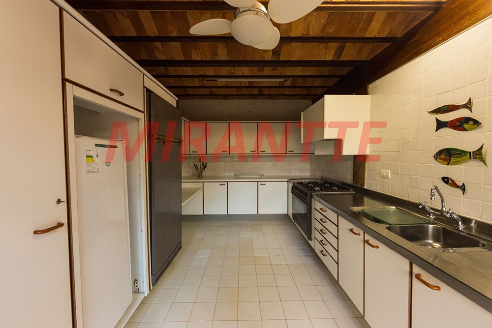 Sobrado de 576m² com 4 quartos em Praia de Pernambuco
