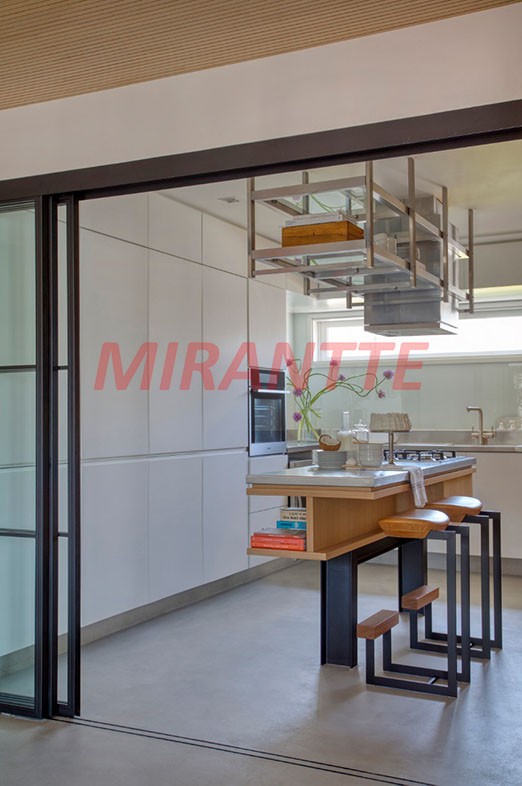 Apartamento de 160m² com 2 quartos em Jardins