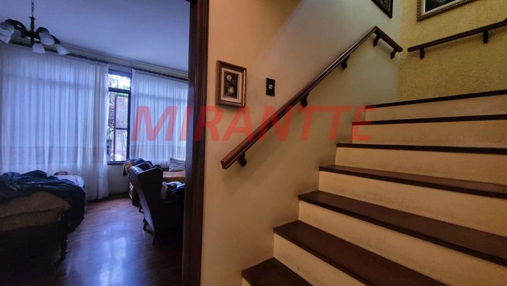 Sobrado de 175m² com 3 quartos em Bortolândia