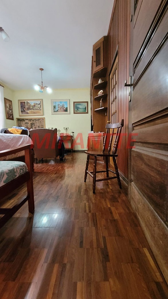Sobrado de 175m² com 3 quartos em Bortolândia