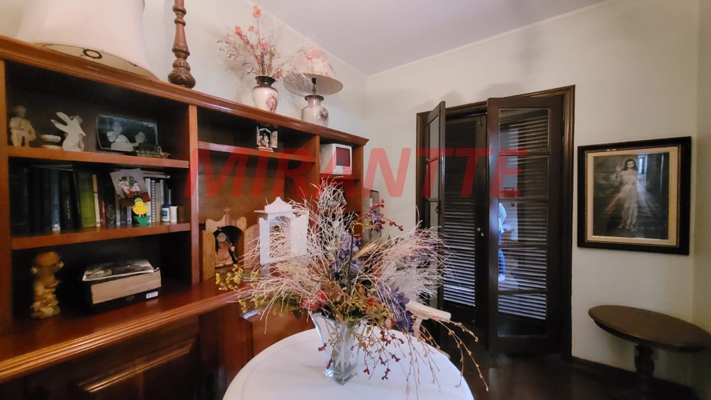 Sobrado de 175m² com 3 quartos em Bortolândia