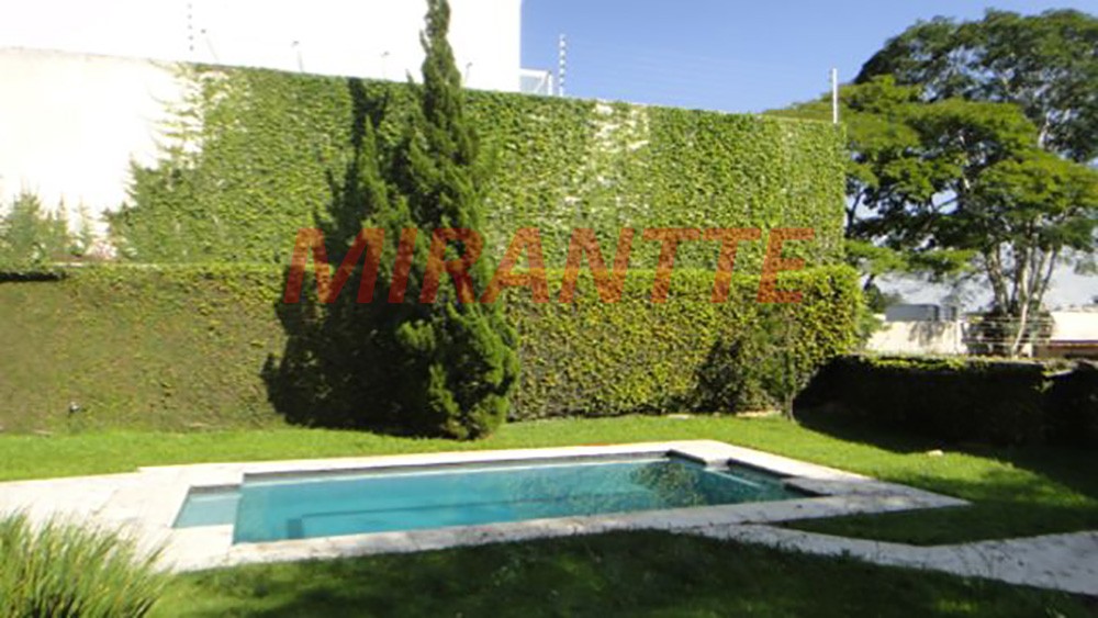 Sobrado de 447m² com 4 quartos em Cidade Jardim