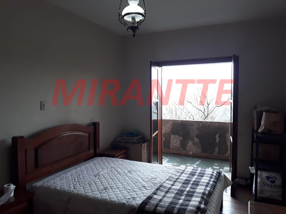 Casa terrea de 450m² com 3 quartos em Serra da Cantareira